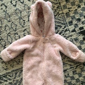 Carters fuzzy snow suit, 6 month